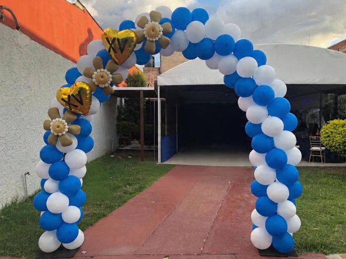 Decoración XV Años con globos Guadalajara
